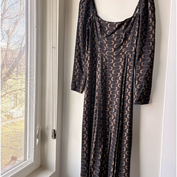 Reformation Sigmund Dress in Linguini - Picture 3 of 9